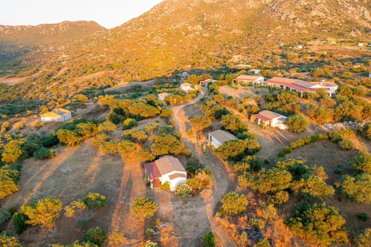 Borgo Alba Barona Turismo Rurale Golfo Aranci Εξωτερικό φωτογραφία