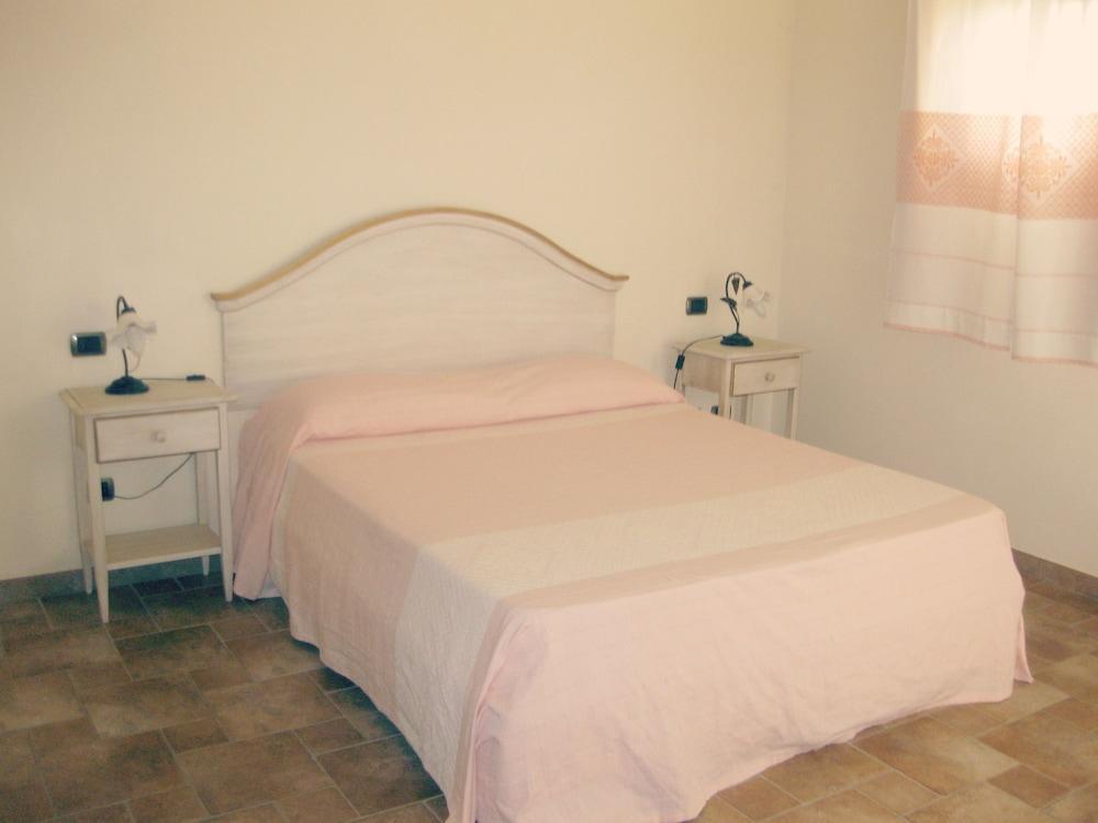Borgo Alba Barona Turismo Rurale Golfo Aranci Εξωτερικό φωτογραφία